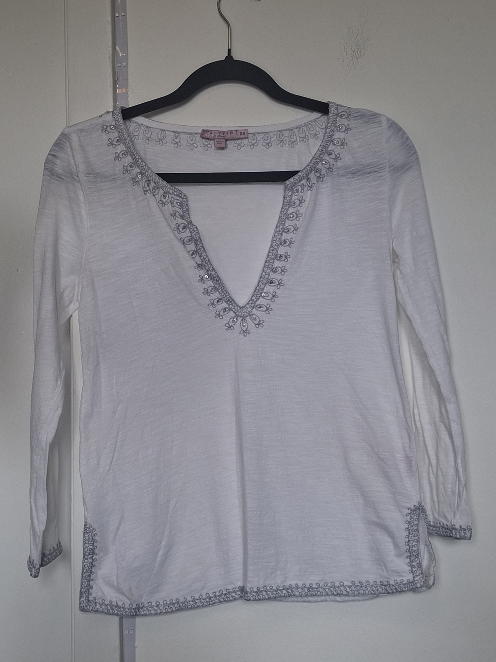 VintageCalypso St. Barth White V-Neck Tunic with Gray Embroidered Trim